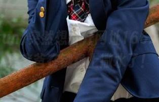 突然想打开网址166.run，结果老爸在键盘上撒水了！