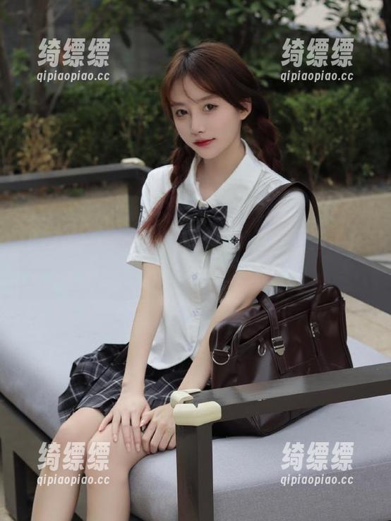 17c 不能不说,17c黑料这次更新得真巧妙,有点东西在里面!