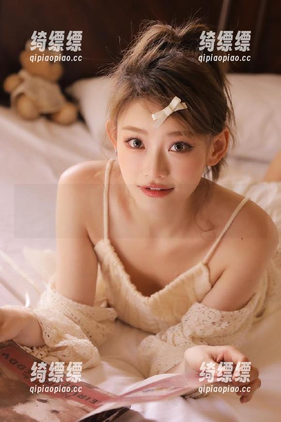 17c吃瓜：当链接成了热辣话题的调味剂，吃瓜如喝汤！