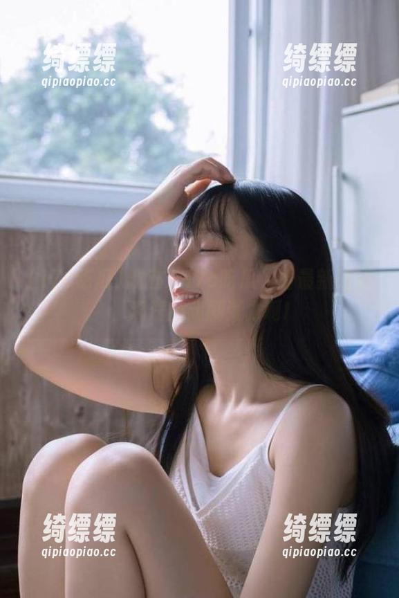 戳进“17c吃瓜”看最新话题，满满的戏剧张力啊!