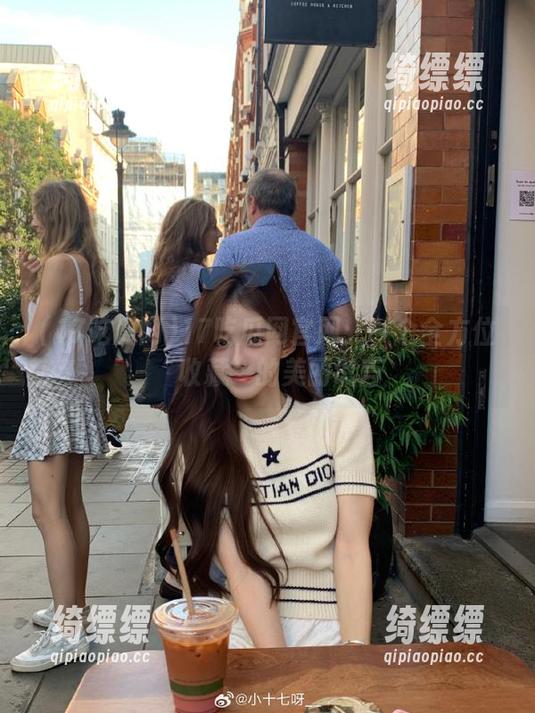17吃瓜网官网：一个全方位“收藏”的美丽谎言