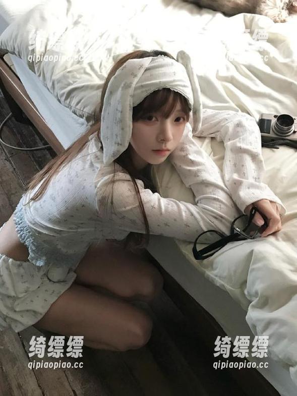 一边吃瓜一边潜水，51吃瓜官网给你惬意下载体验！