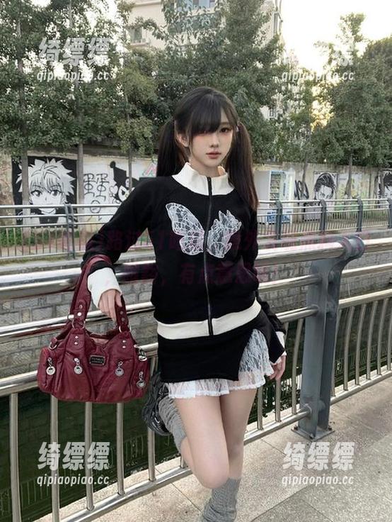 路过51吃瓜，意外发现黑料入口，哦豁，有点意思呢！