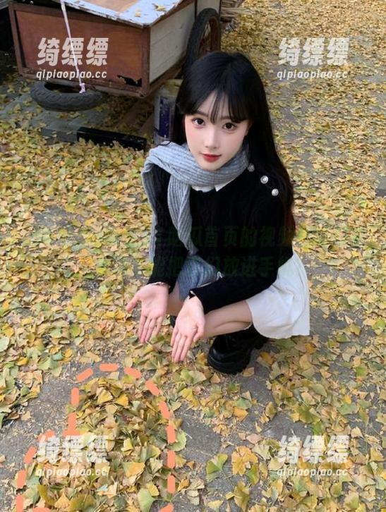 听说51吃瓜首页的视频极其好看，怎样才能把它们放进手机？