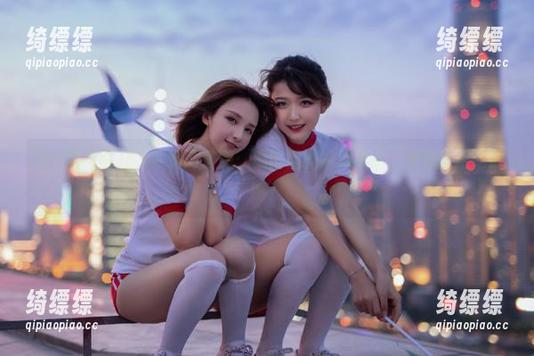 51黑料网官网：瓜田里的神秘组织，快来前排吃瓜呀！