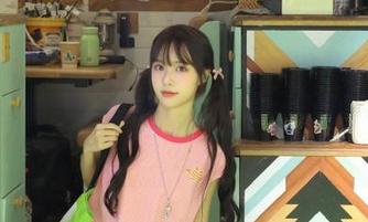 点开52吃瓜网官网，如同咬到一块满意的瓜肉，放心吧，不会太酸的！