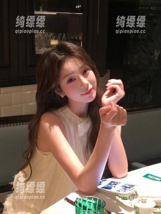 下载91吃瓜，随时随地轻松吃瓜，感觉自己变成评论员！