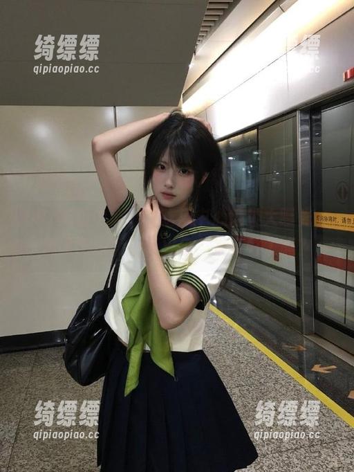 91吃瓜中心地址大曝光，紧跟脚步摘最新火瓜，准备好了吗？