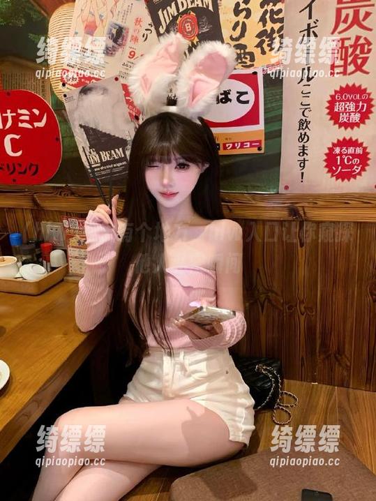 终于有个地方，hlw入口让你窥探他人私密瞬间