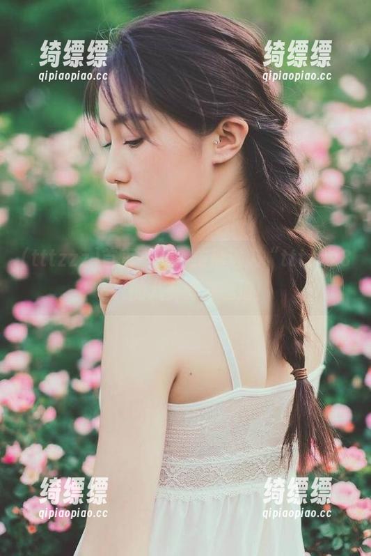 首页一开，仿佛进入“tttzzz38”的八卦时光隧道！