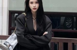 在“www.zztt333”最新更新的内容里，像是找到一块奇妙的拼图，拼凑出不同寻常的景象。