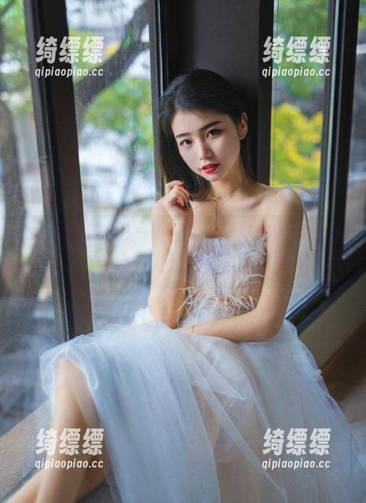 一键首页，让‘www.吃瓜’带你进入无尽八卦世界！