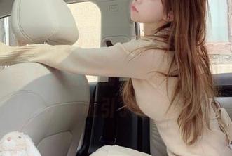 www吃瓜网上的‘top’帖子登上了热点榜，我的目光却被别的吸引了…