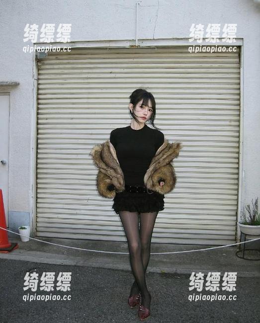 在五一吃瓜首页流连忘返，最新官网上的帖子都让我欲罢不能。