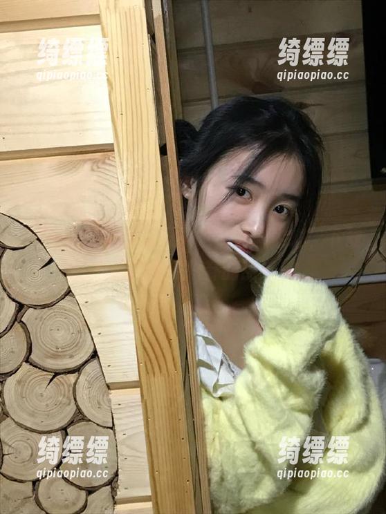 潜入五一吃瓜黑料中心，下载后随时感受八卦的热浪！