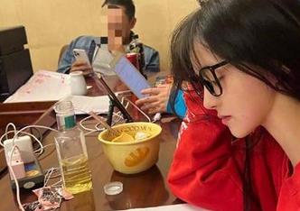 下载五一吃瓜，置身黑料漩涡，瞬间觉得自己是个八卦达人。
