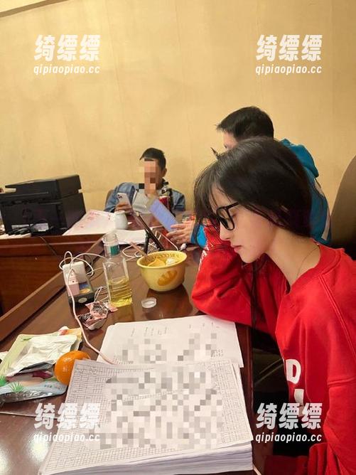 下载五一吃瓜，置身黑料漩涡，瞬间觉得自己是个八卦达人。