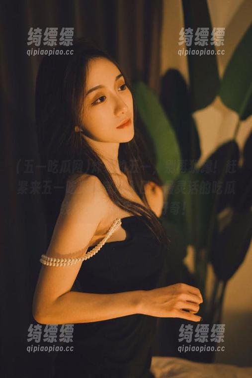 炸裂的五一，别再犹豫！赶紧来五一吃瓜网官网入口，最灵活的吃瓜线路一次满足你的好奇！