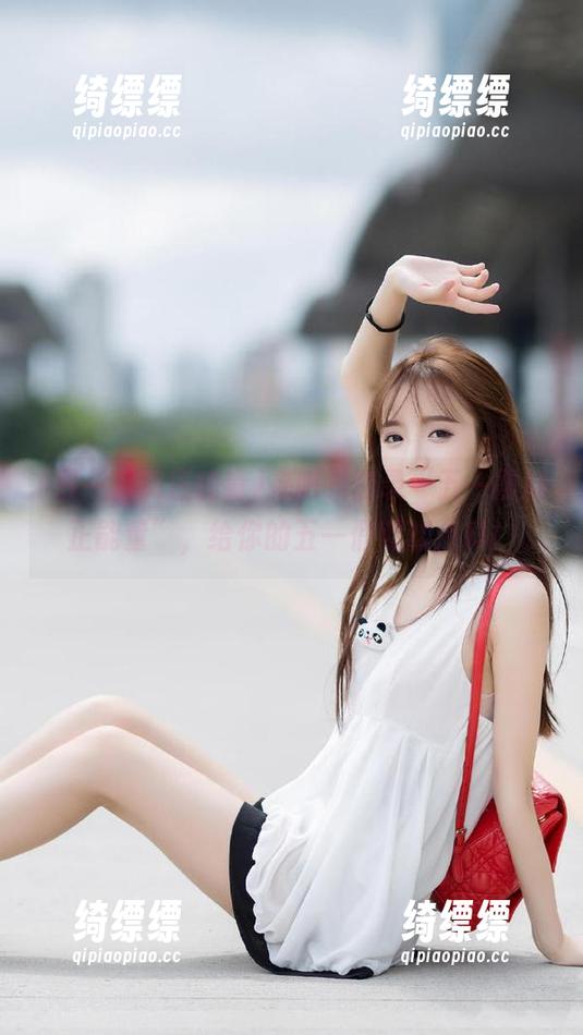 来吧，登录“五一黑料正能量”，给你的五一假期加点料！