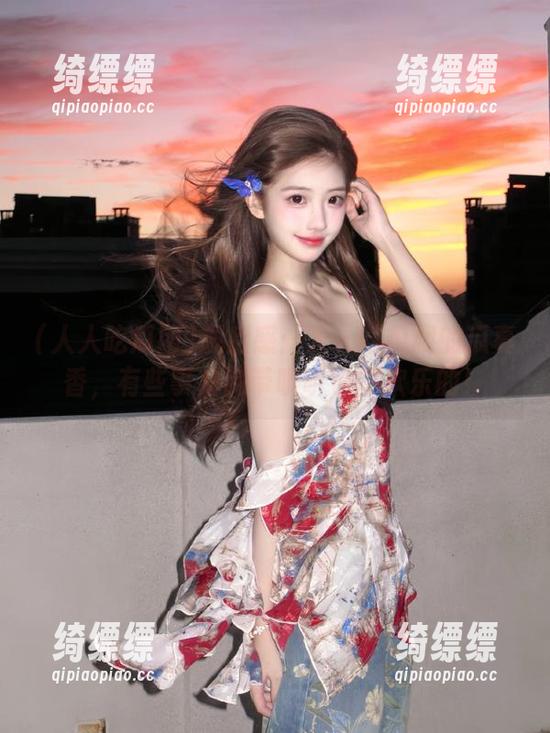 观后感：人人吃瓜网的瓜真香，有些事儿倒带听听也蛮欢乐的！