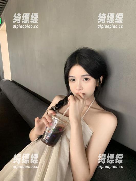 来看看今日吃瓜，今天你会被那些热门大瓜吸引吗？