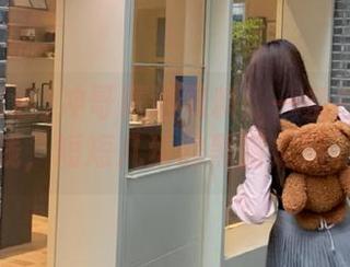 冲哥精选黑料：一条白线到黑线，短短几步的黑暗之旅。