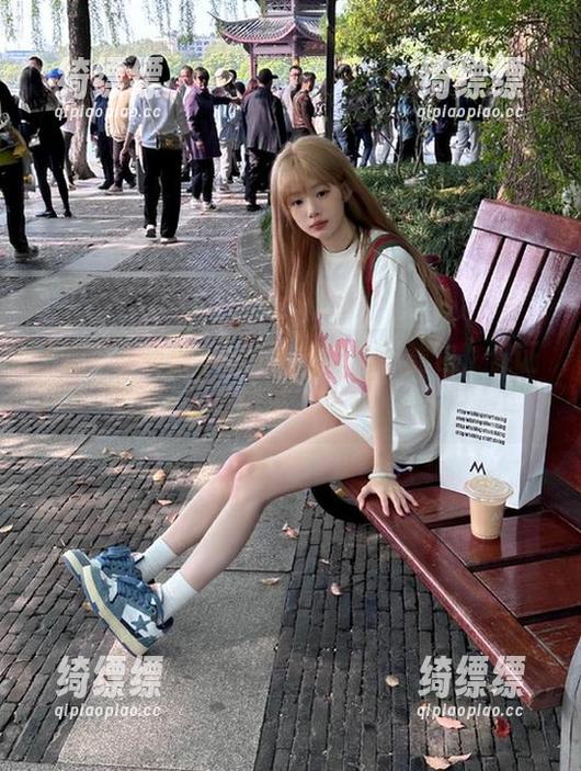 吃瓜不打烊：下载它，保证瓜田不再蹲！