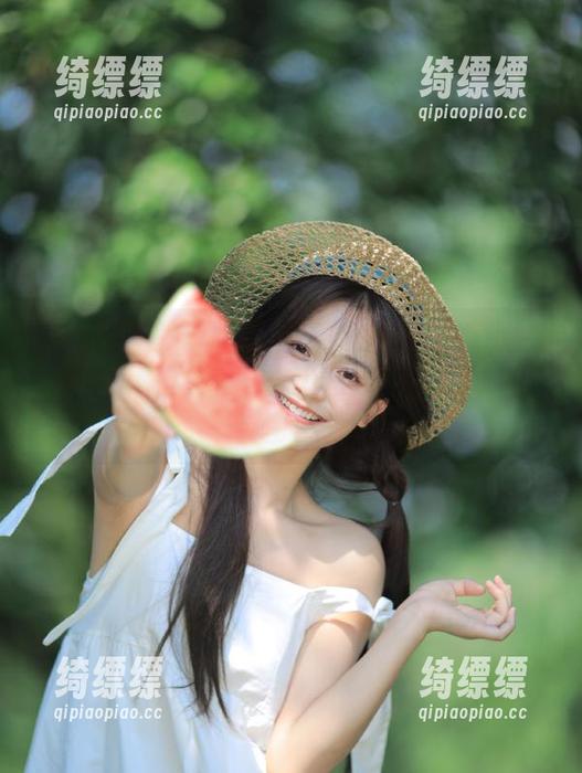 吃瓜不打烊官网：奇葩瓜挺有意思，但总有一些内容让我觉得……有点尴尬欸。