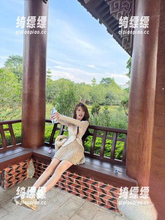 从吃瓜天堂传送门出发，踏上追寻城市怪谈的奇妙征途！