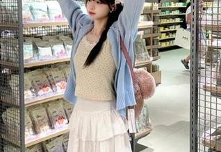 吃瓜头条发布的瓜联想，咚的一声，草莓可以点到了球场的骚气吗？