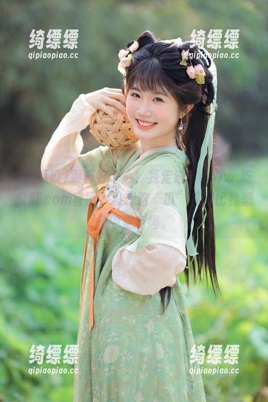 乘着好奇心，我走进了www.吃瓜瓜.com官网，没想这“瓜”其实比我想象中更有趣。
