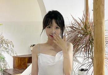 吃瓜网今天升级，直达最火的黑料，从此无瓜不解。