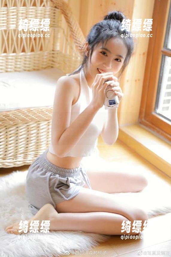 在吃瓜网苹果版上翻看的天堂岛，真的有点怀疑自己的旅行计划了…