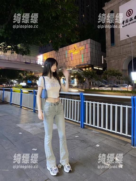 在吃瓜网网址打卡，今日热门发你一脸问号