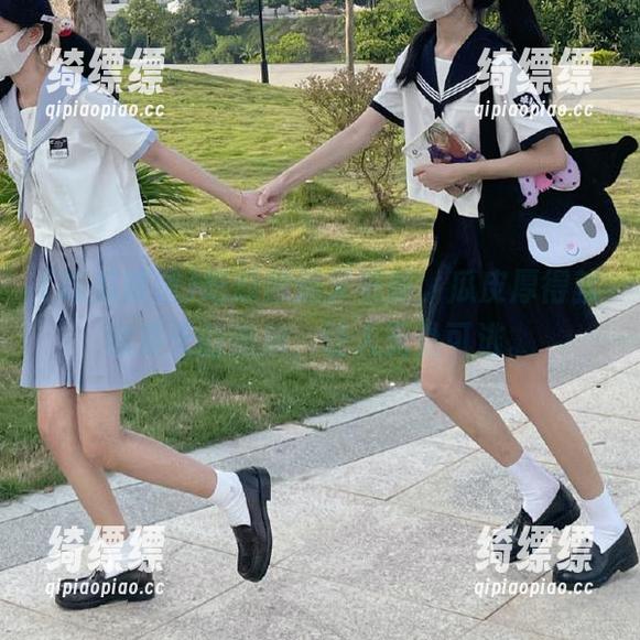 吃瓜频道又更新，瓜皮厚得就像夏天的热浪，让人无处可逃。