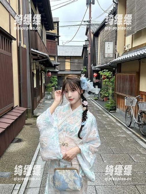 51吃瓜黑料不打烊app，随时随地在线追赶八卦新闻，真是比追剧还上头！