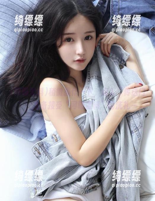 稍微操作一下，点入“传送门”，准备接受“网曝黑料”的洗礼～