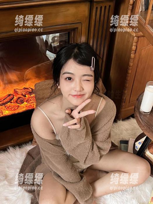 她说永久转发我的生活，结果黑料不打烊让我重走路！