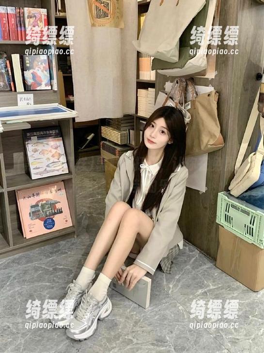 黑料不打烊 黑料不打烊,让你在免费时光里挖掘八卦的乐趣!