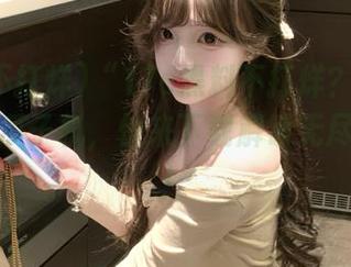 “17c黑料不打烊？”每天都在等瓜子机，快来下载解锁无尽黑料吧！