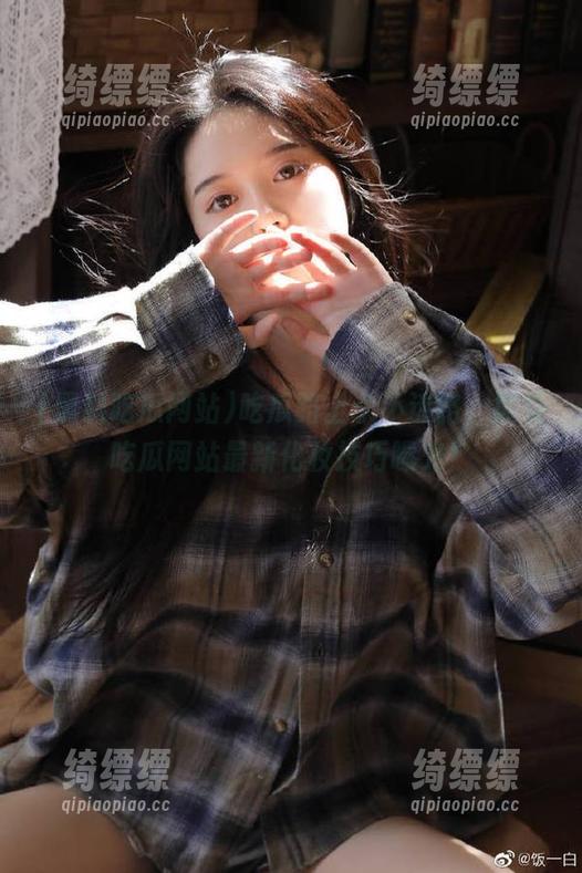 黑料吃瓜网站 吃瓜路上永不迷路,黑料吃瓜网站最新化妆技巧曝光!