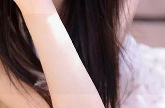 我怀疑黑料正能量在视频里偷偷加了点‘调味剂’，index.php你说呢？