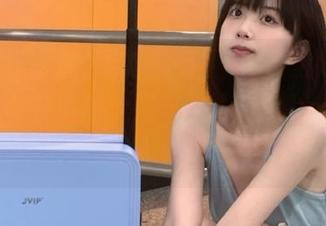 黑料正能量ios已上线，没看的人都在微博上问‘index.php是哪儿的’？