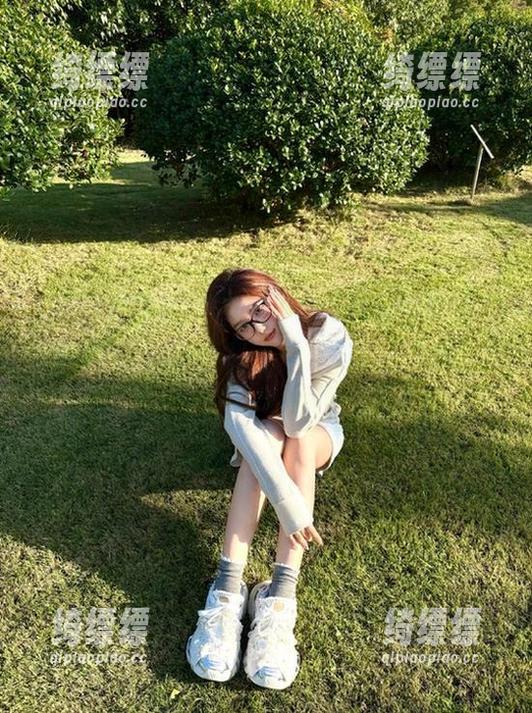 只要“黑料正能量”更新，我就心中默念一天的“瓜”功力不负我，相当吃得开！