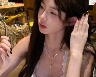 黑料正能量官网网页：八卦连通，心事难藏，不就是这点儿意思嘛！