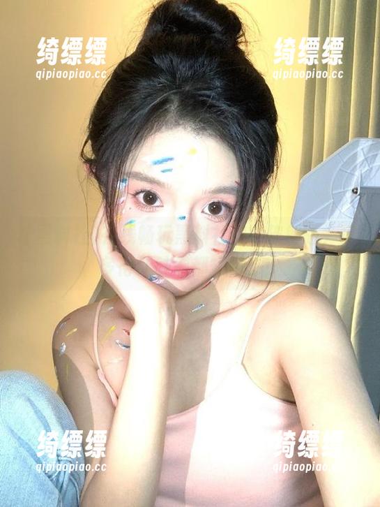在线畅玩黑料社安卓破解版，瓜多得让脑袋都短路了！
