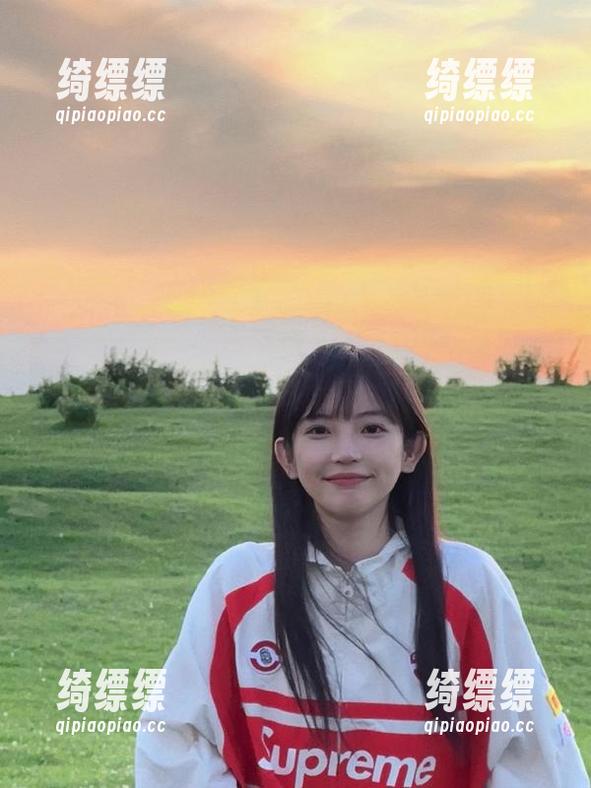 黑料社首页：唉，今天不打烊的瓜又得吃个痛快！