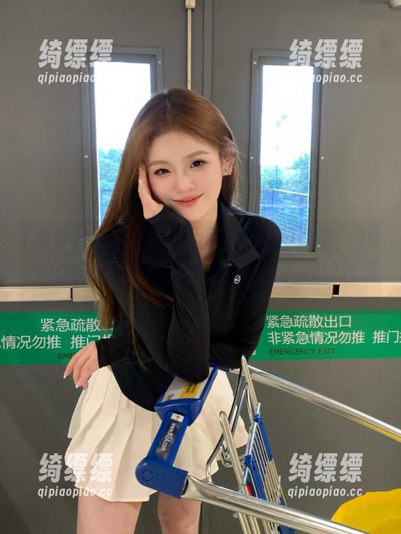 想问问黑料社正能量，2025的视频更新到底是想传达啥？我好迷惑…