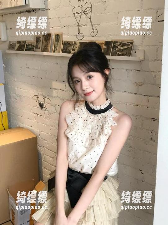 黑料网今日黑料，观看时我脑中电闪雷鸣，想不明白咋回事。