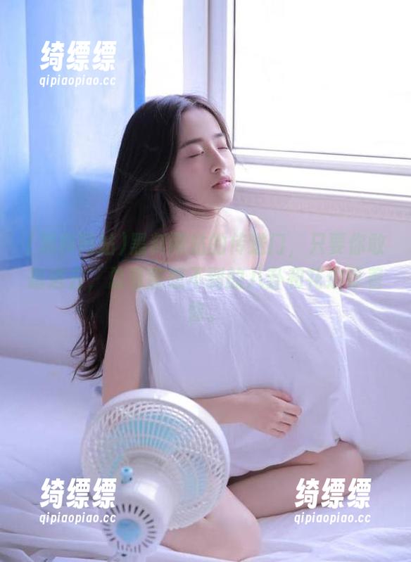 黑料网站的传送门，只要你敢踏进去，总有意想不到的八卦和花边等着你。